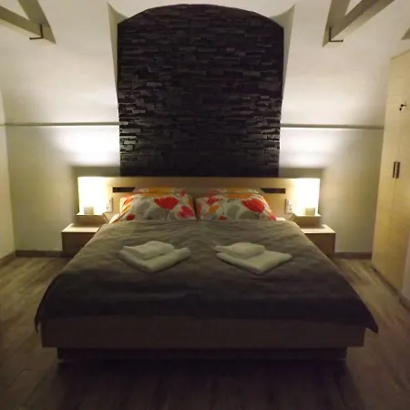 Korvin Apartman *